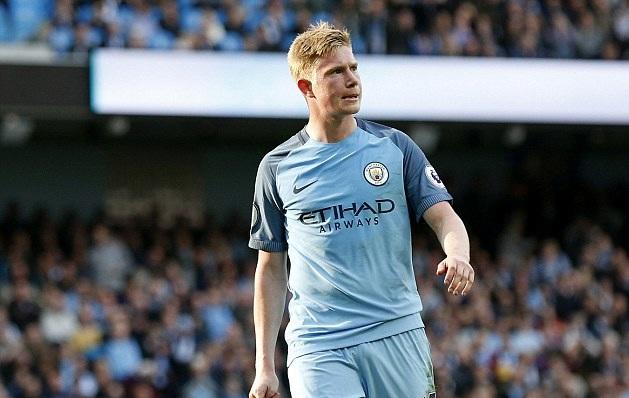 记者：球员间有梅西和德保罗这般挚友很棒，球队间有就很怪了